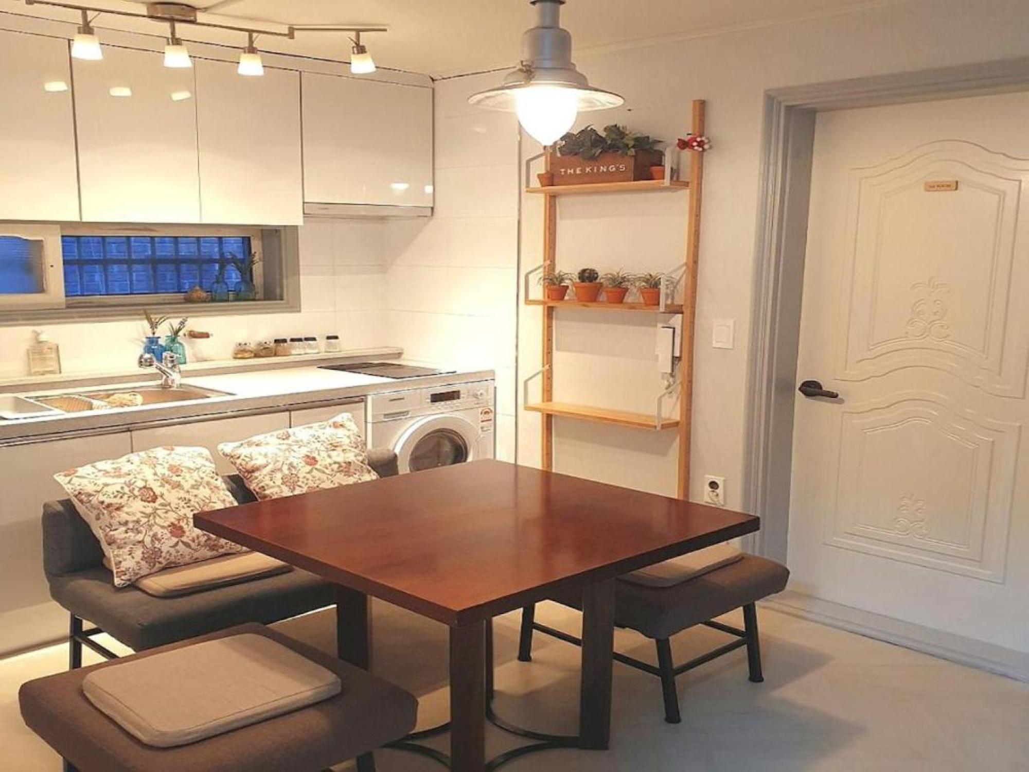 Cozy House Apartment